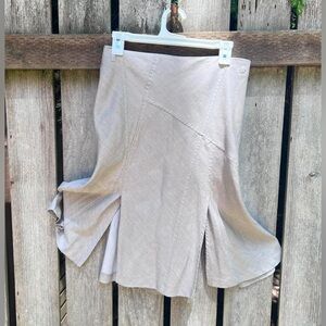 Cut out detail midi skirt. Perfect neutral light brown color